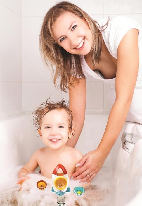 Actual product image Lexibook Space rocket bath toy set with 3 squeezable animals