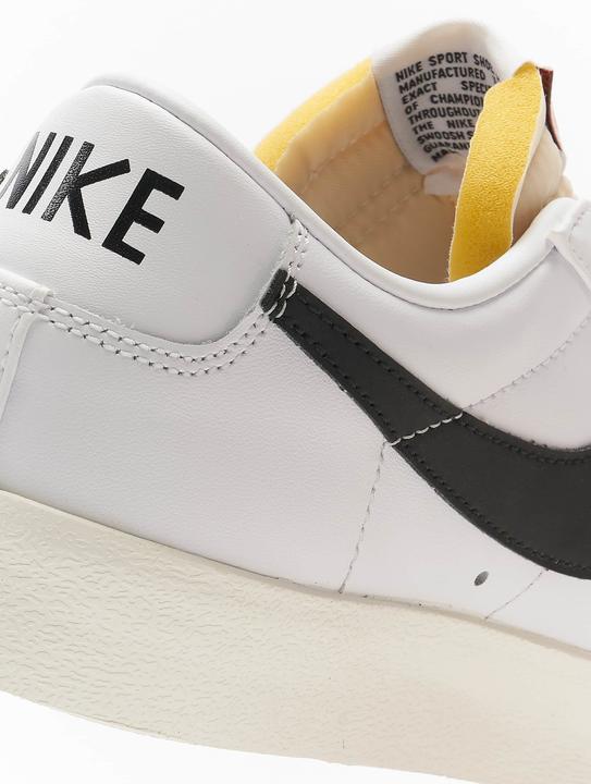 Produktbild Nike Blazer Low 77 Schuhe - 107255 (38.5)