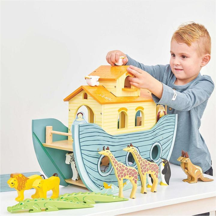 Actual product image Le Toy Van Noah's big ark