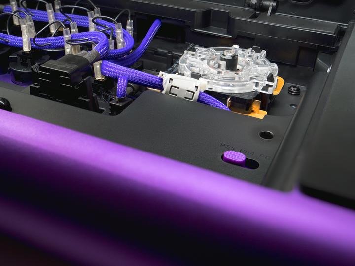 Image du produit Victrix Pro FS-12 Arcade Fight Stick : Pourpre (PS5, PC, PS4)