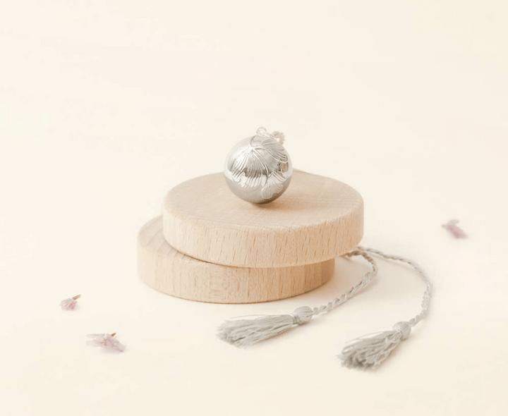 Actual product image Ilado Ginkgo Pregnancy Necklace (Silver-plated brass)