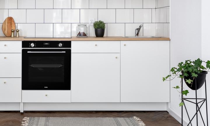 Actual product image Etna Multifunctional Oven Om272zt