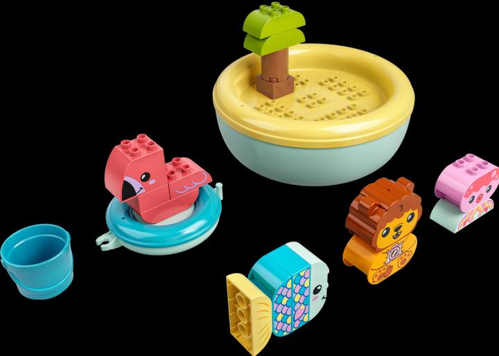 Actual product image LEGO Bathtub fun: Swimming animal island (10966)