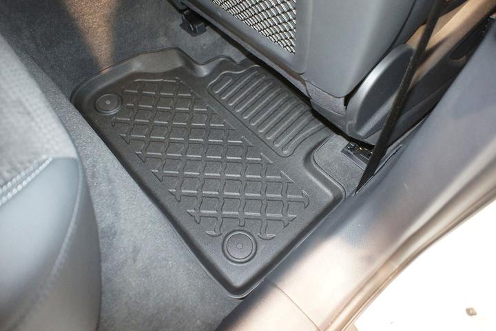 Produktbild Aristar Allwetter Fussmatten für Audi Q5 ab 2017 bis heute (1 Set à 3 Fussmatten)