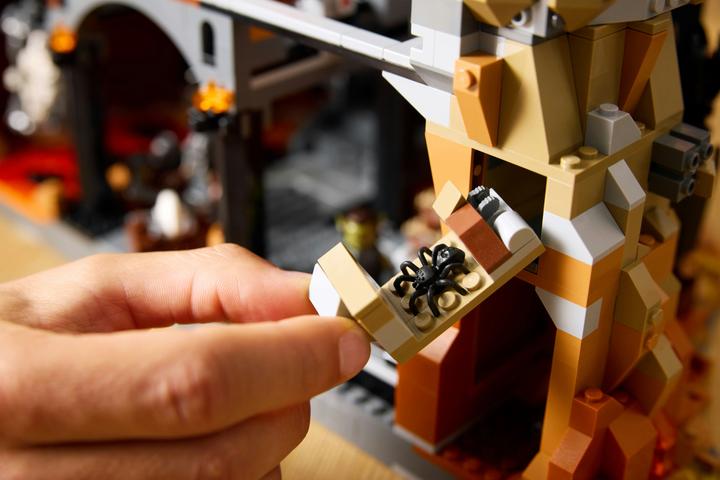 Image du produit LEGO The Lord of the Rings : Barad-dûr (10333, LEGO Icons, LEGO difficiles à trouver)