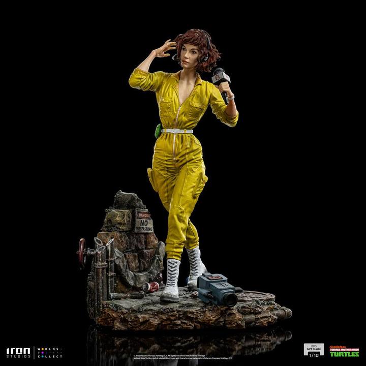 Actual product image Iron Studios Teenage Mutant Ninja Turtles Art Scale Statue 1/10 April O'Neal 19 cm