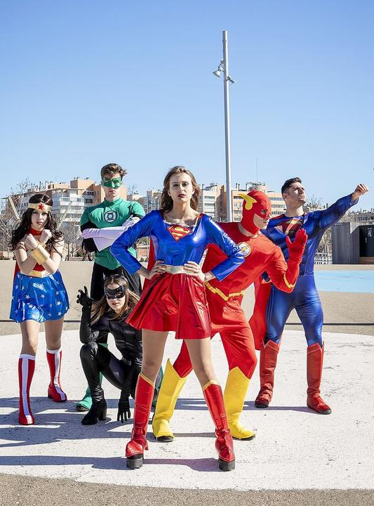 Actual product image Metamorph Sexy Supergirl Kostüm (XS)