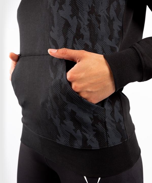 Actual product image UFC | Venum Authentic Fight Week Women's Pullover Hoodie (M)