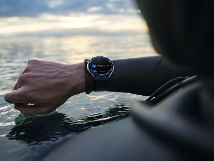 Actual product image Huawei Watch Ultimate Voyage Blue (48.50 mm, WLAN only)