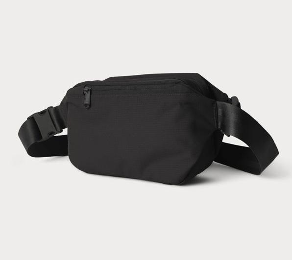 Actual product image Moment Fanny Sling 2L V3 Black (2 l)