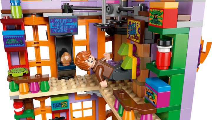 Actual product image LEGO Harry Potter De Wegisweg: De Tovertweelings Topfopshop 2in1 Set - 76422 (76422, LEGO Harry Potter)