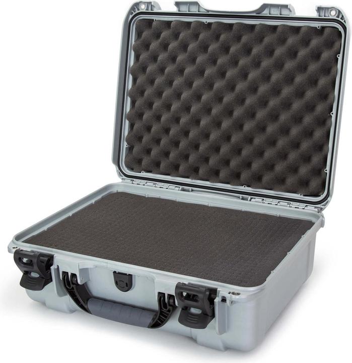 Actual product image Nanuk Plastic case 930 - with foam silver (Camera shoulder bag, 26.50 l)