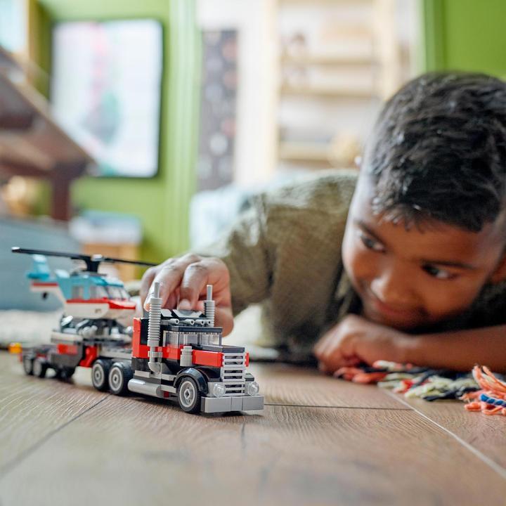Image du produit LEGO 31146 Remorque surbaissée avec hélicoptère (31146, LEGO Creator 3-in-1)