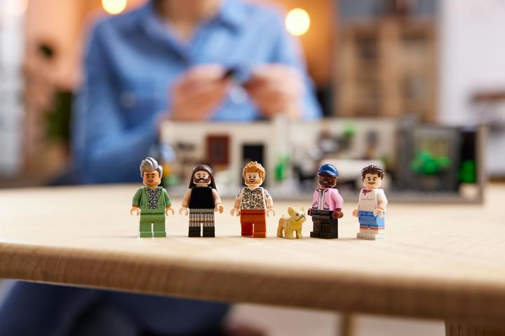 Immagine prodotto LEGO Qeer Eye- Il loft dei Fab 5 (10291, LEGO Creator Expert, Set LEGO rari)