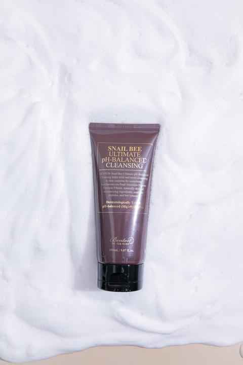 Actual product image Benton Snail bee ultimate ph-balanced cleansing (Cleaning cloths, 150 ml)