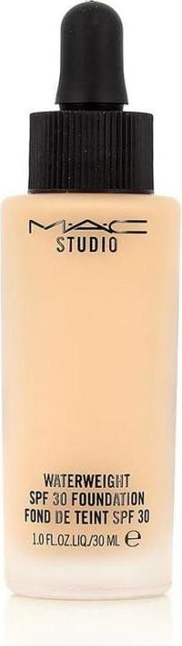 Actual product image MAC Cosmetics Studio Waterweight (No. NW22)