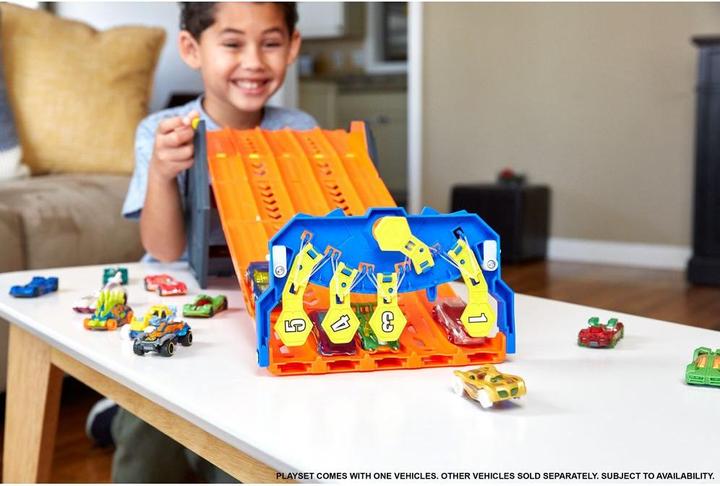Actual product image Hot Wheels roll out the raceway race track