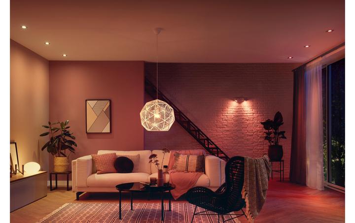 Actual product image Philips Hue White Ambiance (GU10, 5.70 W, 400 lm, 3 x, G)