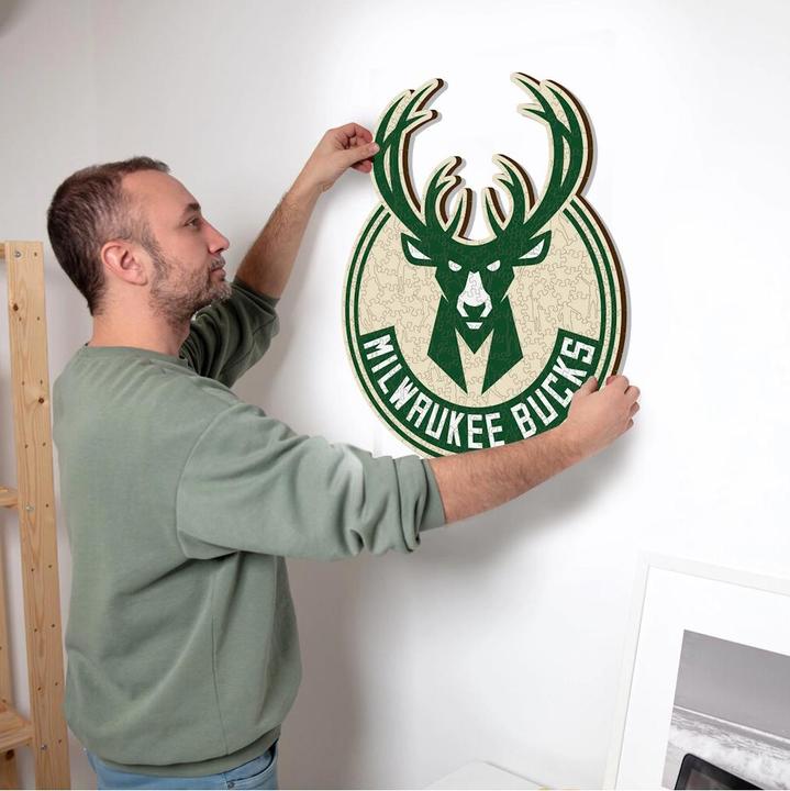 Actual product image Iconic NBA - Milwaukee Bucks - Logo - Wooden Puzzle Size L (500 pieces) (500 pieces)