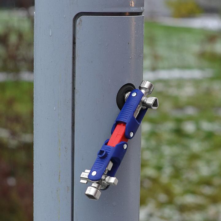 Actual product image Knipex Switch cabinet key JointKey Quadro (10 mm, 5 mm)