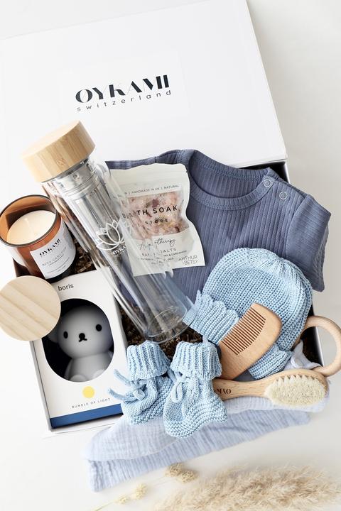 Produktbild Oykami Mama & Baby Geschenkbox Blau "Lugano" Boris - Teeflasche