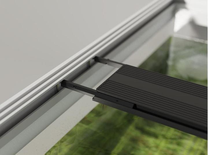 Actual product image Chihiros Universal WRGB 700 aquarium light incl. controller (LED module, 33 W)