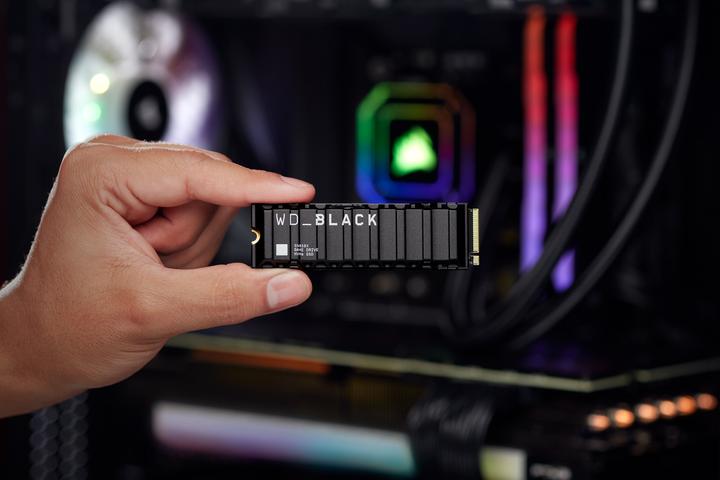 Produktbild WD Black SN850X mit Heatsink (2000 GB, M.2 2280)
