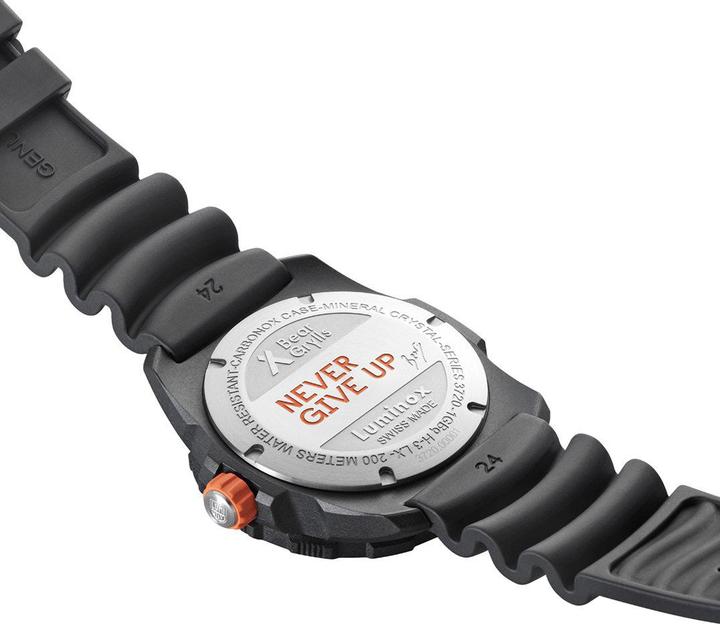 Image du produit Luminox Bear Grylls Survival (Swiss Made, Montre analogique, 42 mm)