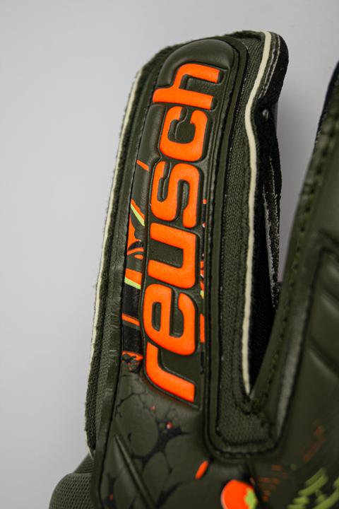 Immagine prodotto Reusch Guanto da portiere Attrakt Gold X Evolution Cut (8)