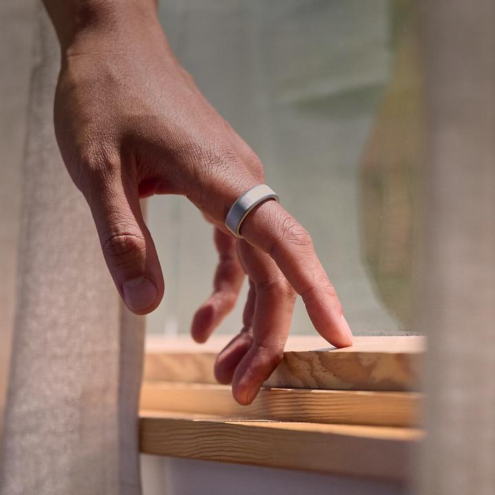 Produktbild Oura Ring 4 (10, Brushed Silver)