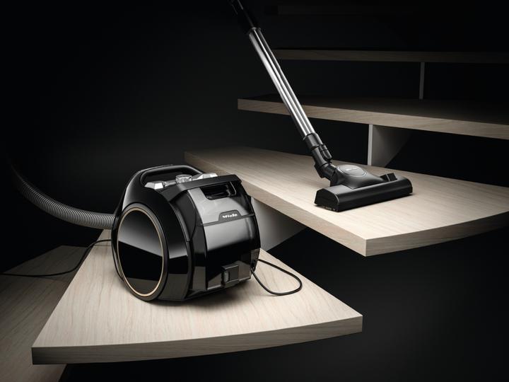 Actual product image Miele Boost CX1