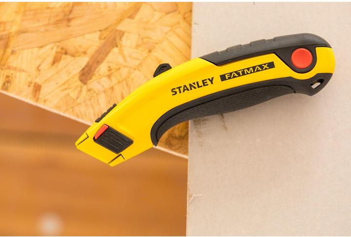 Produktbild Stanley Messer FatMax mit 5 Carbide Klingen (Cutter)