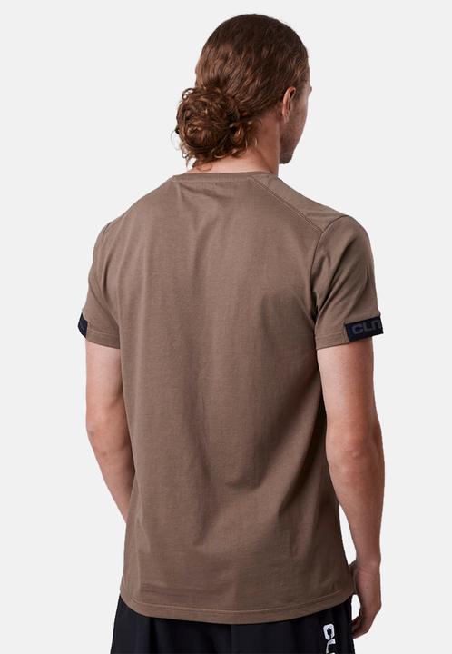 Actual product image CLN Athletics Wolf (S)