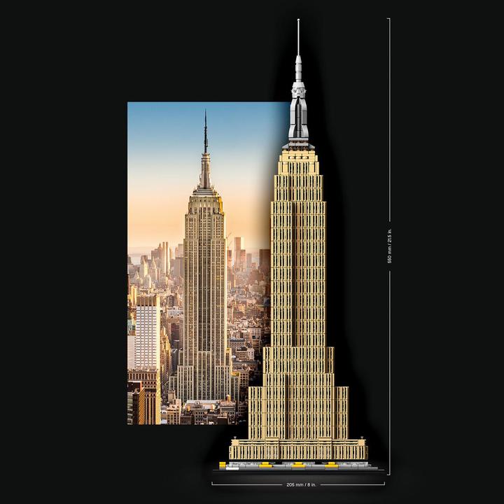 Actual product image LEGO Empire State Building (21046, LEGO Architecture)