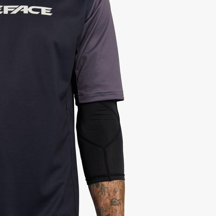 Immagine prodotto Race Face Gomito Indy V2 (XS, Protettori gomito, Esemplare unico)