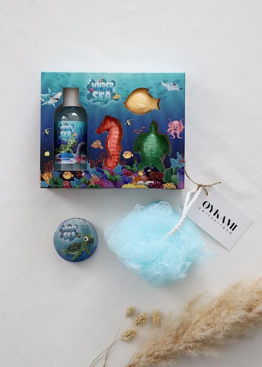 Produktbild Oykami Geschenkbox Junge "under the Sea" mit Seepferdchen