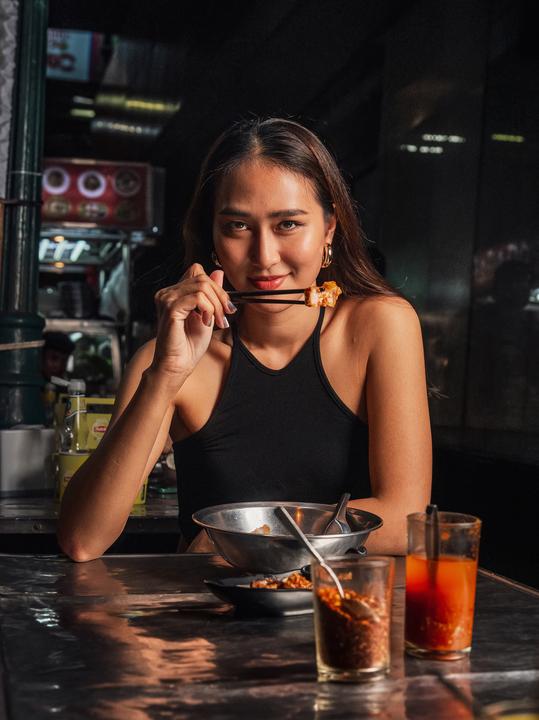 Actual product image Inside Bangkok (German, Angkana Sirisaeng, Alex Neumayer, 2025)