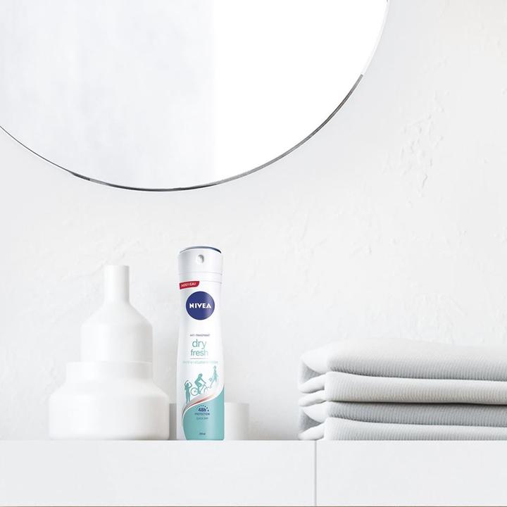 Immagine prodotto NIVEA DRY COMFORT FRESH deo vapo 200 ml (Getto vaporizzato, 200 ml)