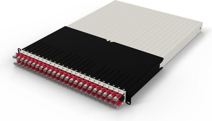 Actual product image PATCHBOX one / 30RU / Cat 6A, STP, 1.8 m, red (STP, CAT6a, 1.80 m)