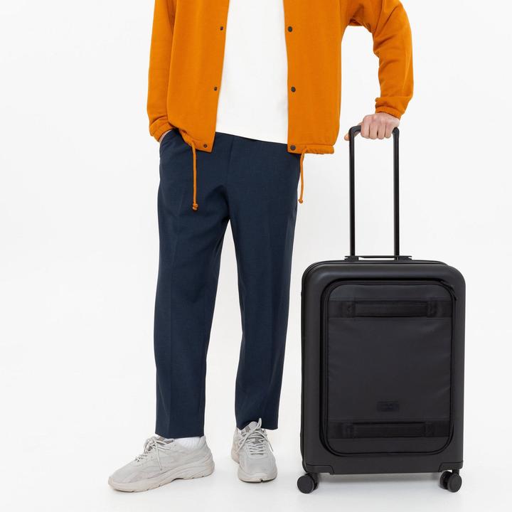 Actual product image Eastpak CNNCT CaseCnnctAccentGrey (64 l, M (50 - 90l))