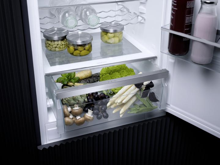 Actual product image Miele K 7732 E (309 l)
