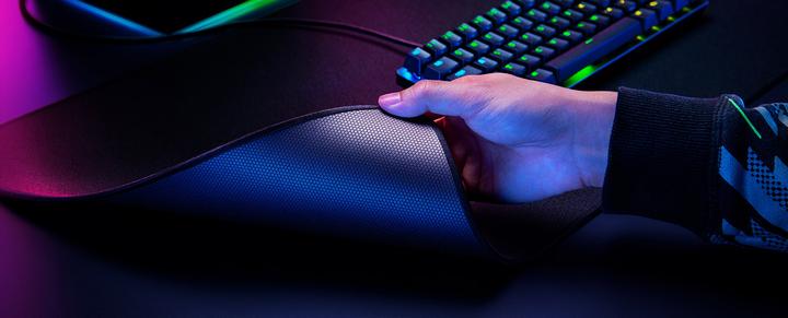 Immagine prodotto Razer Strider (L)