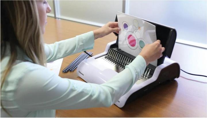 Actual product image Fellowes Pulsar E 300 (Comb binding)