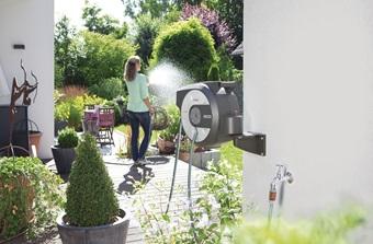 Produktbild Gardena Wand-Schlauchbox 15 roll-up automatic (15 m)
