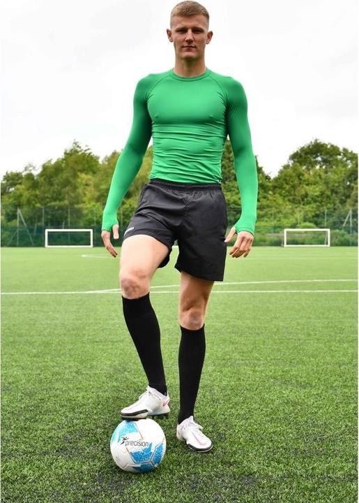 Actual product image Precision Essential Baselayer (L)