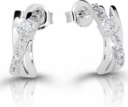Modesi Beautiful earrings for women M21099