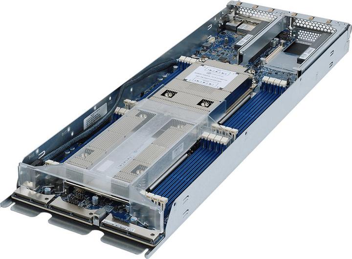 Actual product image Gigabyte H262-Z62 MZ62-HD0 2U4N ROME.