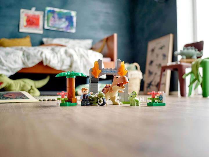 Produktbild LEGO Ausbruch des T. Rex und Triceratops (10939)