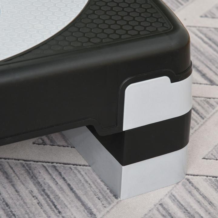 Actual product image Homcom Tapboard with 3 steps