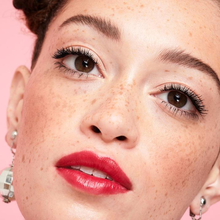 Actual product image BeneFit Cosmetics Bad Gal Bang (Black)